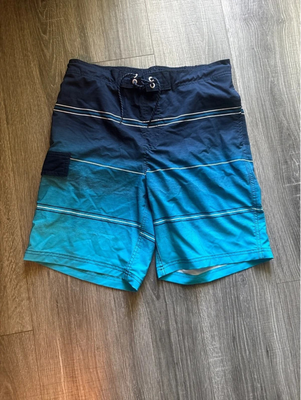 Medium 32–34 George men’s swim shorts